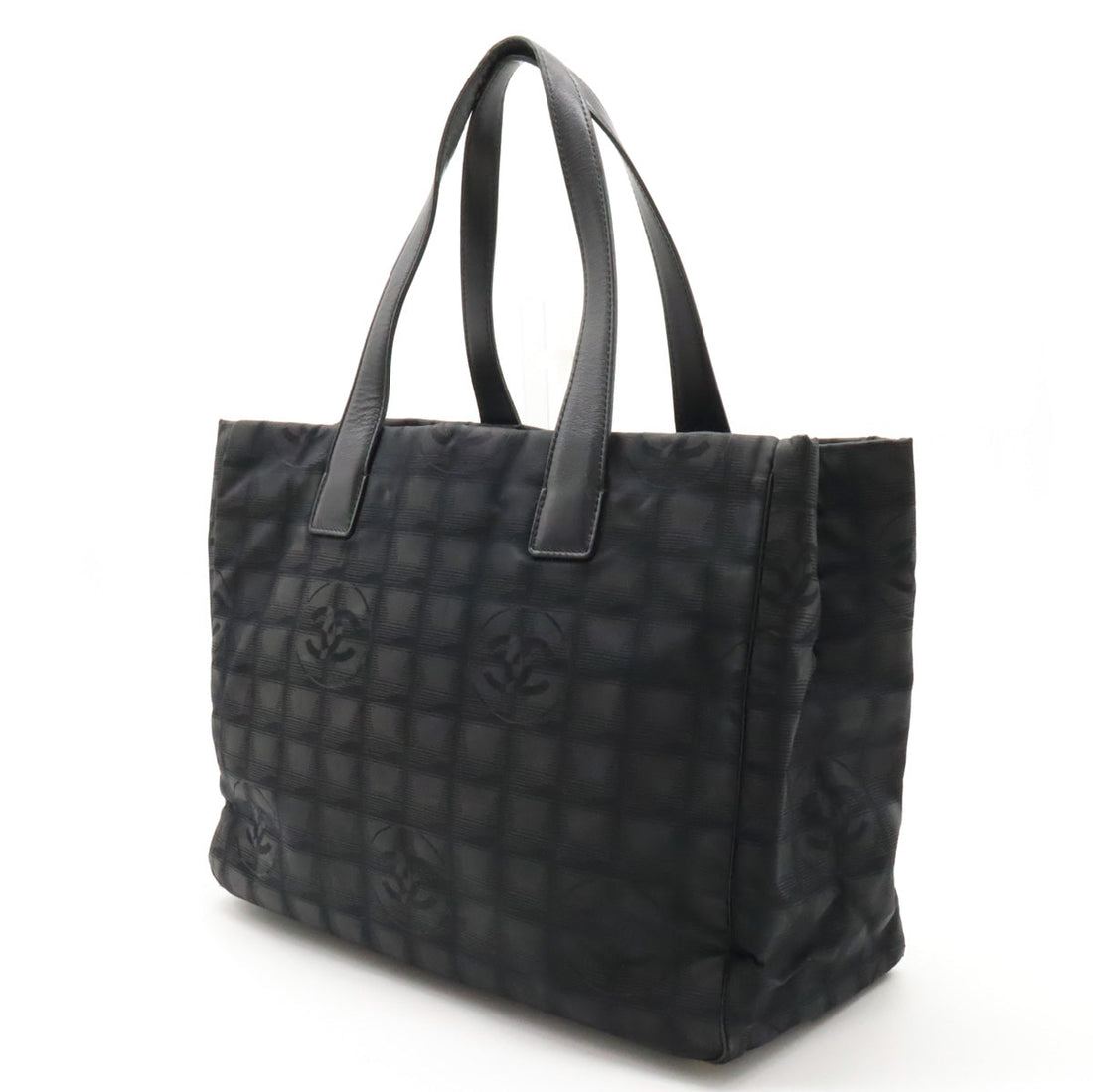 Chanel NEW LABEL LINE  MM TORTE BAG Nylon  Black Black Gold  A15991