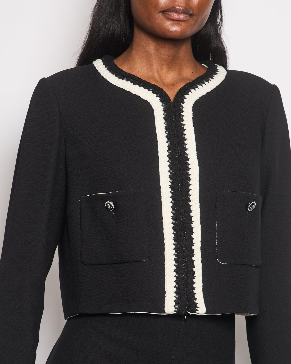 *SUPER HOT* Pearl Street Bags Chanel 22C Black, White Metallic Tweed Trim Silk Jacket and Wide-Leg Tror Set with Crystal CC Logo Detail Size FR 42-44 (UK 14-16) Jacket RRP ¬£5,420