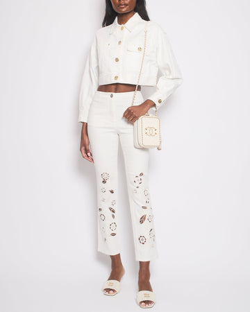 Pearl Street Bags Chanel 24P White Denim Straight Leg Jeans with Pockets and Cut Out Floral Embroidery Size FR 36 (UK 8) RRP ¬£2750