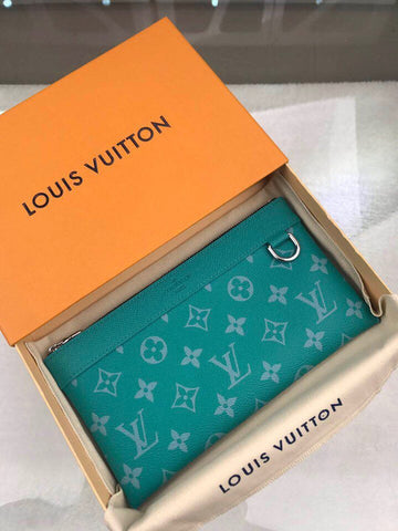 Pearl Street Bags - Louis Vuittons  - 11028