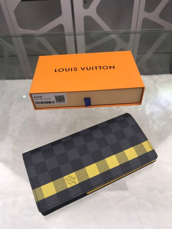 Pearl Street Bags - Louis Vuittons  - 11002