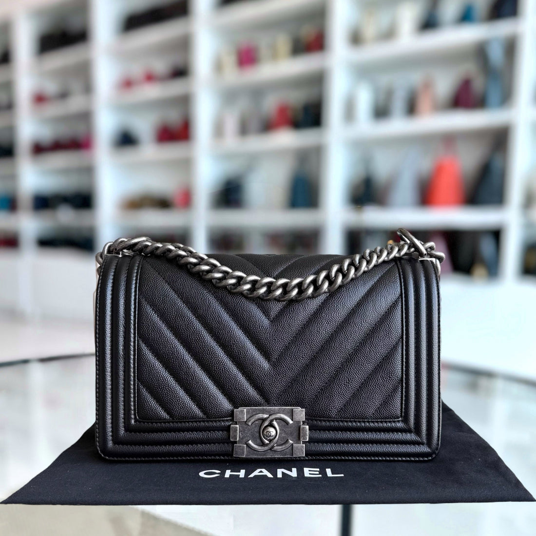 Chanel Boy Medium - Togo/epsom/caviar/clemence/callfskin/cowhide/lambskin 25CM Chevron Black Ruthenium Silver Hardware Series 24
