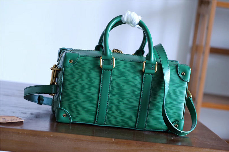 Pearl Street Bags - Louis Vuittons  - 10431