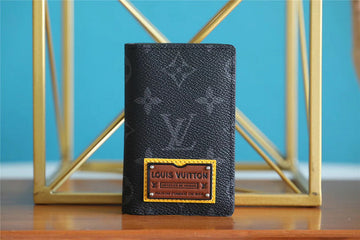 Pearl Street Bags - Louis Vuittons  - 11010