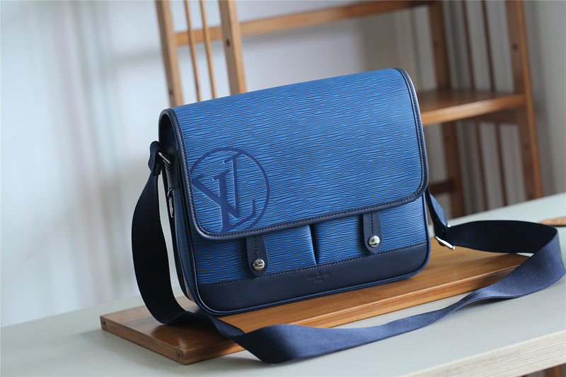 Pearl Street Bags - Louis Vuittons  - 10463