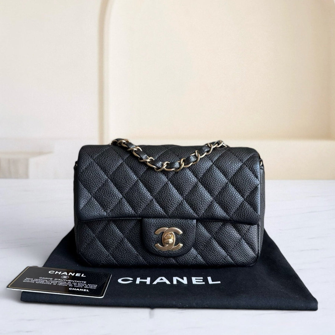 Chanel Classic Flap Mini - Togo/epsom/caviar/clemence/callfskin/cowhide/lambskin 20CM Quilted Grained CalBNkin Black Gold Hardware Series 20