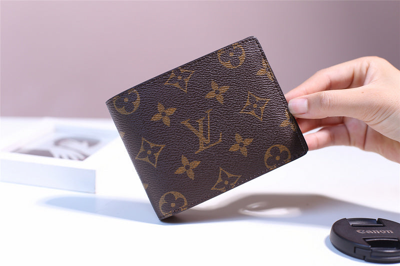 Pearl Street Bags - Louis Vuittons  - 11131