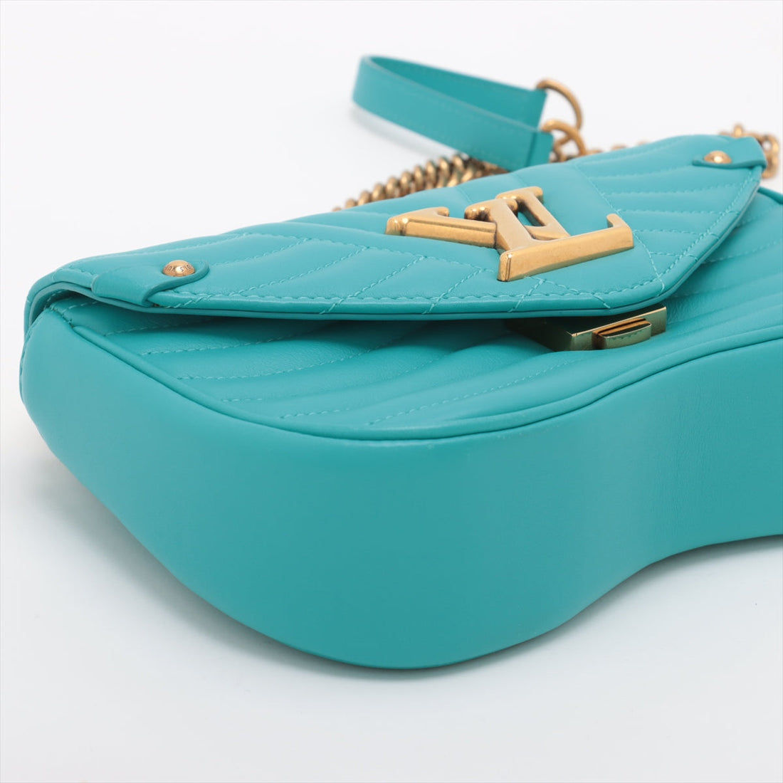 Louis Vuitton New Wave PM chain bag