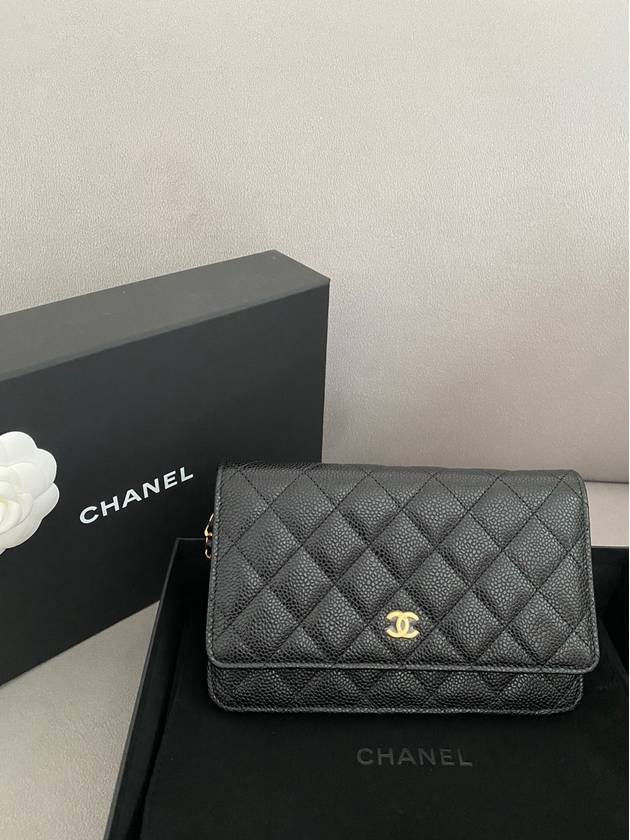 Classic Wallet On Chain Crossbody Bag Grained CalBNkin Gold Black Chanel