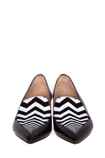 Nicholas Kirkwood Black & White Chevron Pointed Toe Flats SZ 40