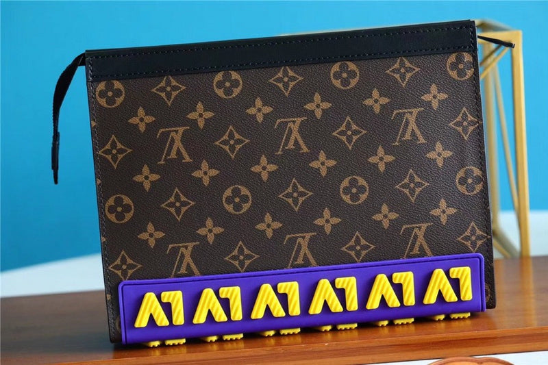 Pearl Street Bags - Louis Vuittons  - 10798