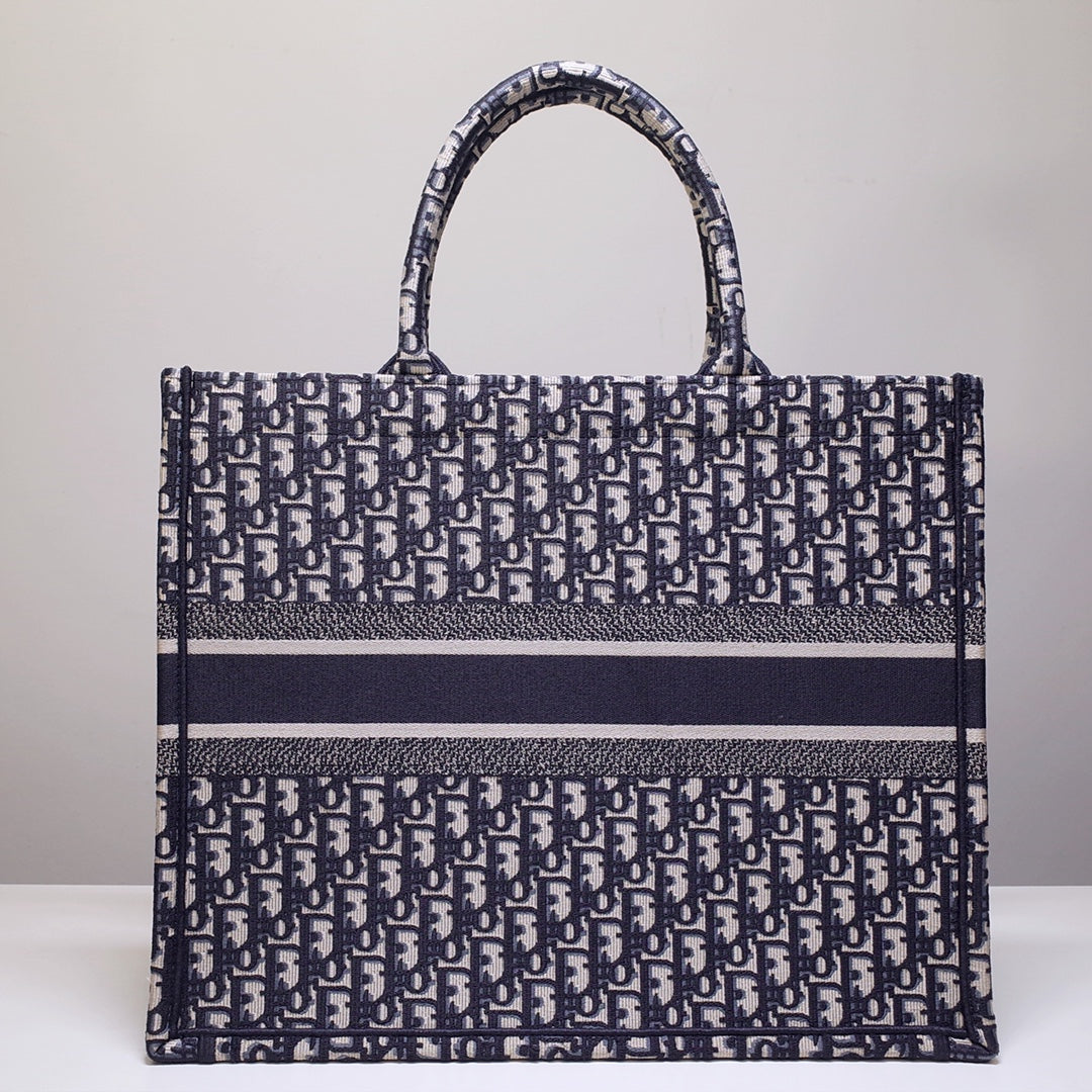 DIR1286 Book Tote big size 36.5cm 41.5cm Oblique Embroidery blue