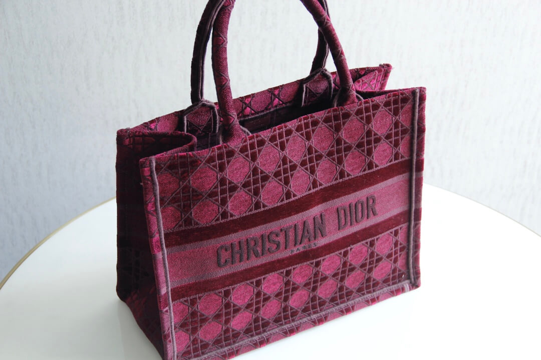 DIR1286 Book Tote BIG size 41.5cm 36.5cm Embroidery LOGO red Handbag rose red