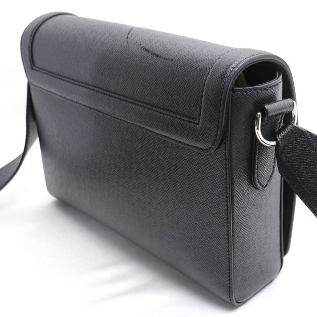 Louis Vuitton  Taiga Leather Shoulder Bag