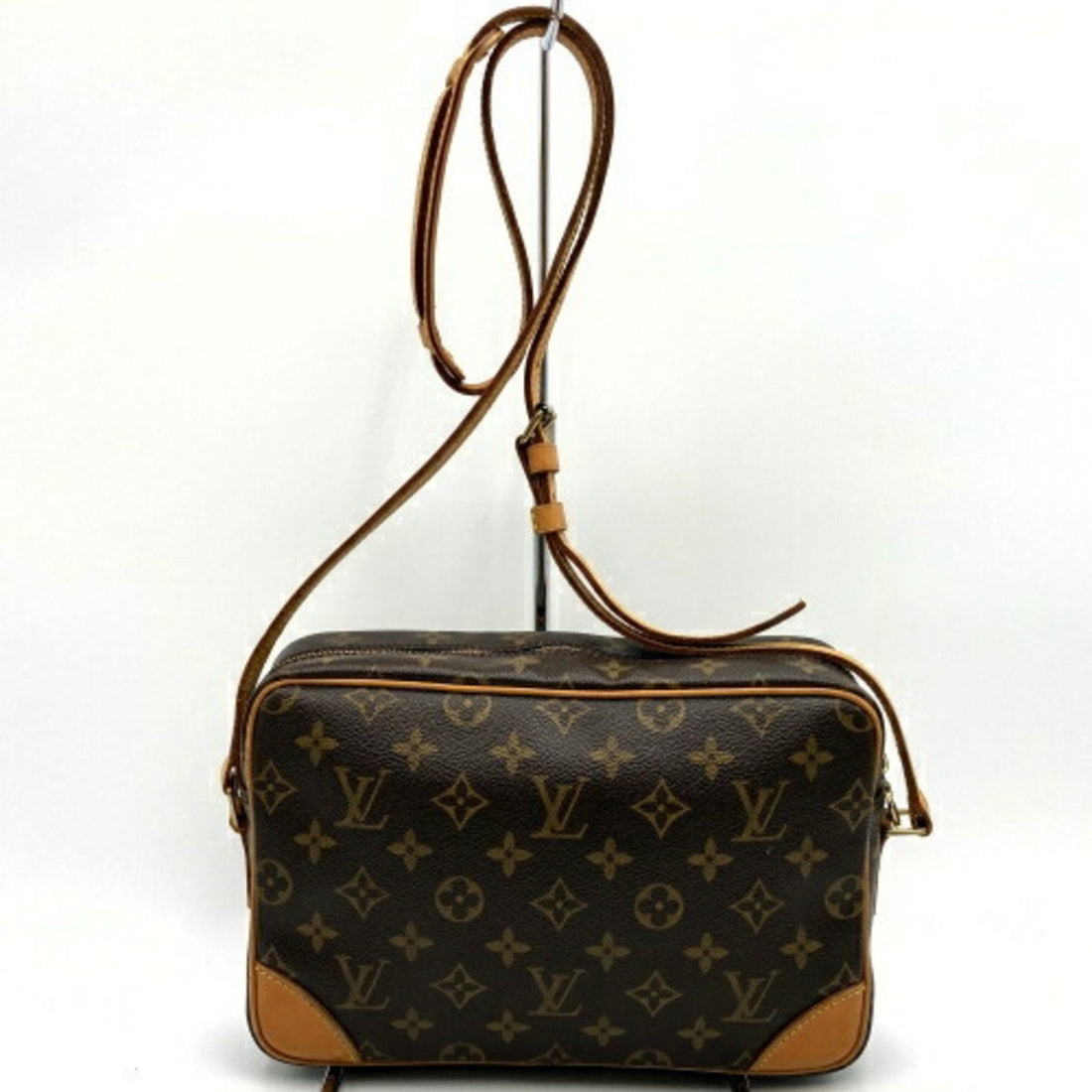 Louis Vuitton Trocadéro  Canvas Shoulder Bag