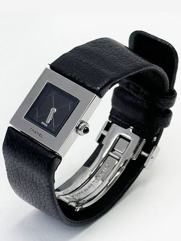 Black silver mattrasse watch 4VCHC22092 Chanel