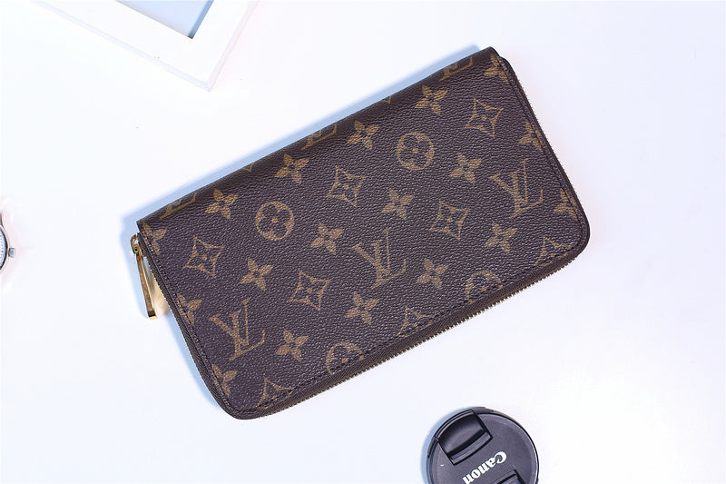 Pearl Street Bags - Louis Vuittons  - 10881