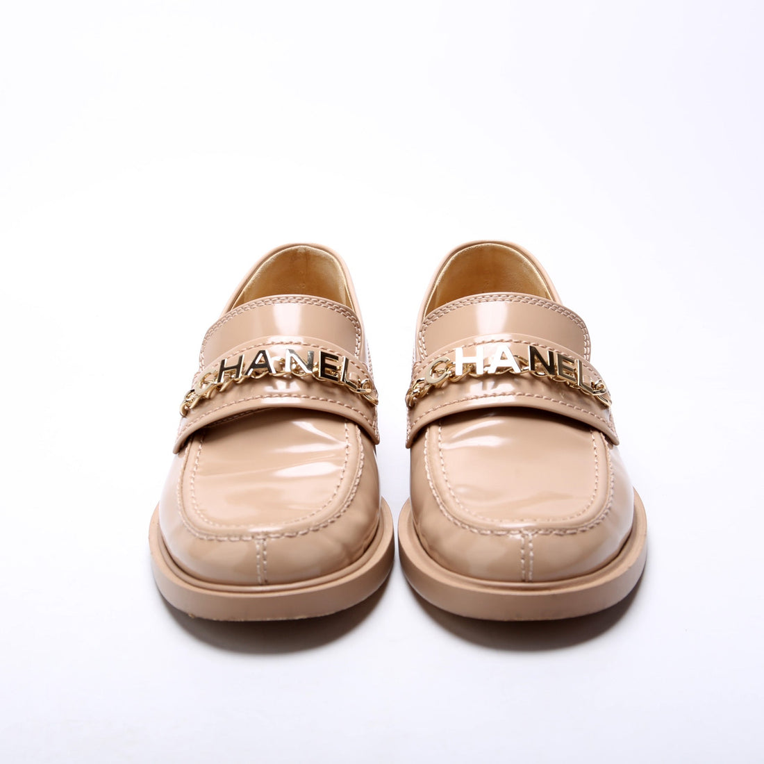 Chanel Chain Logo Shiny CalBNkin Loafers Size 37 Nude