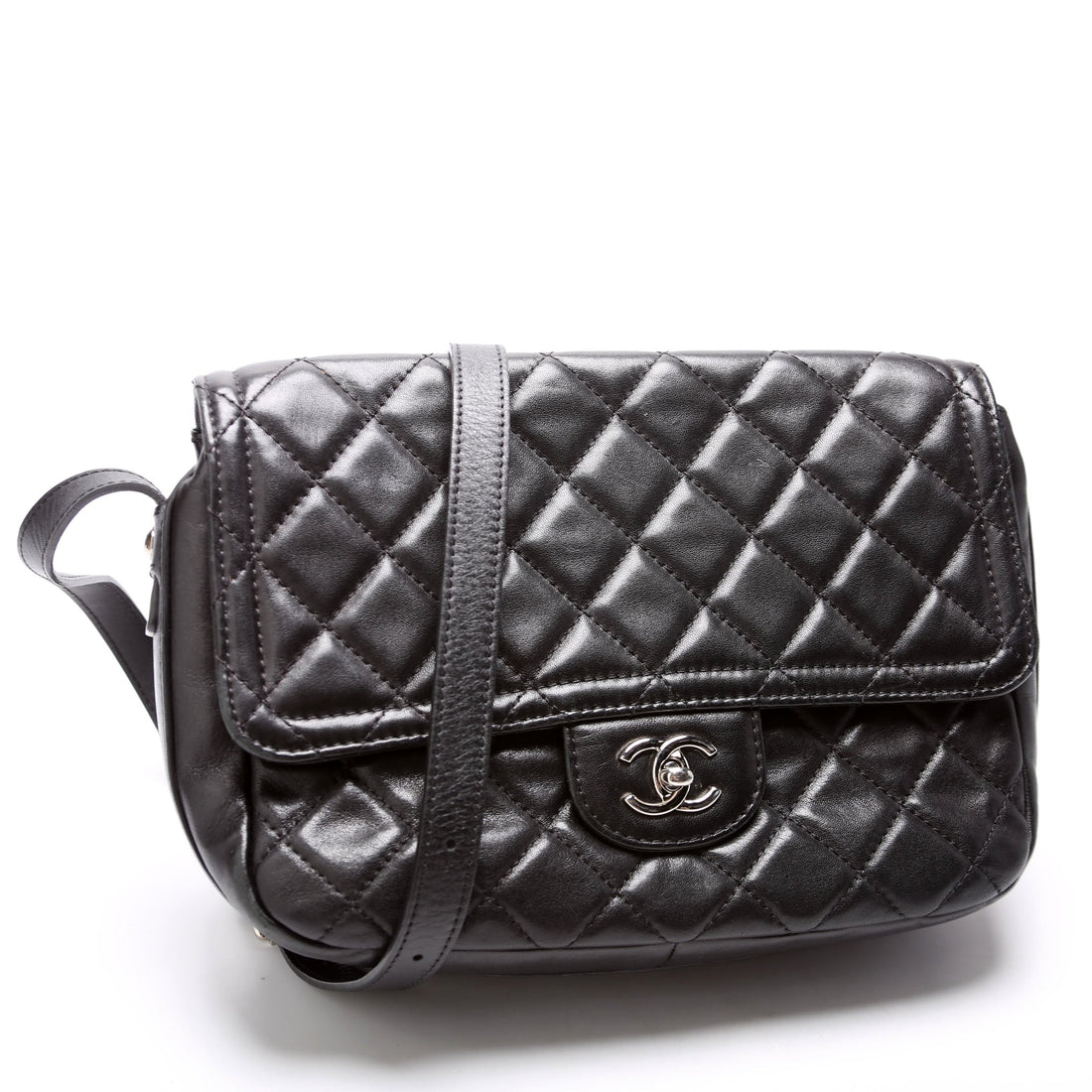 Chanel CC Flap Messenger Quilted Lambskin 24M Black