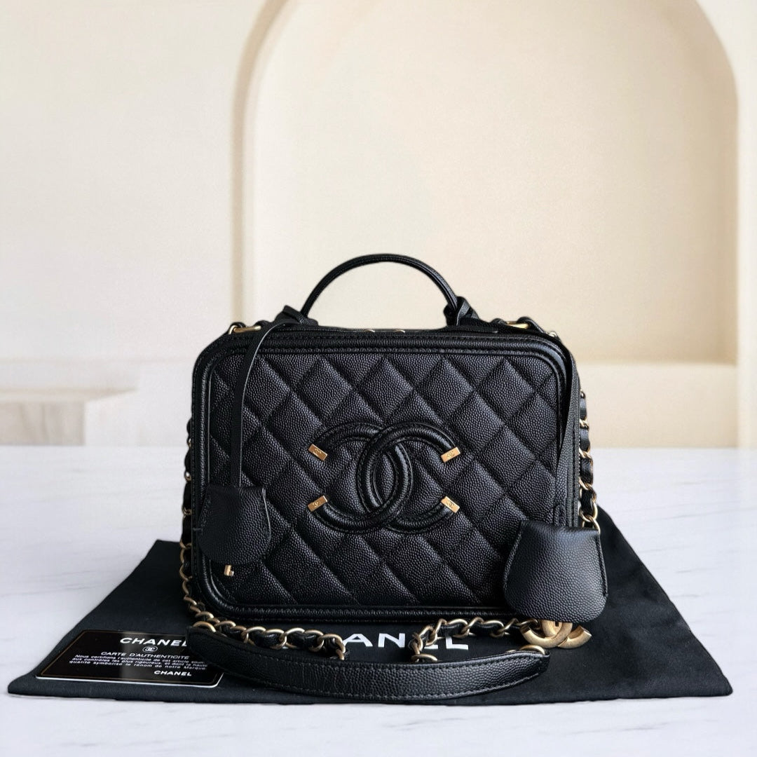 Chanel Filigree Vanity Case Medium - Togo/epsom/caviar/clemence/callfskin/cowhide/lambskin Quilted Grained CalBNkin Black Gold Hardware Series 28