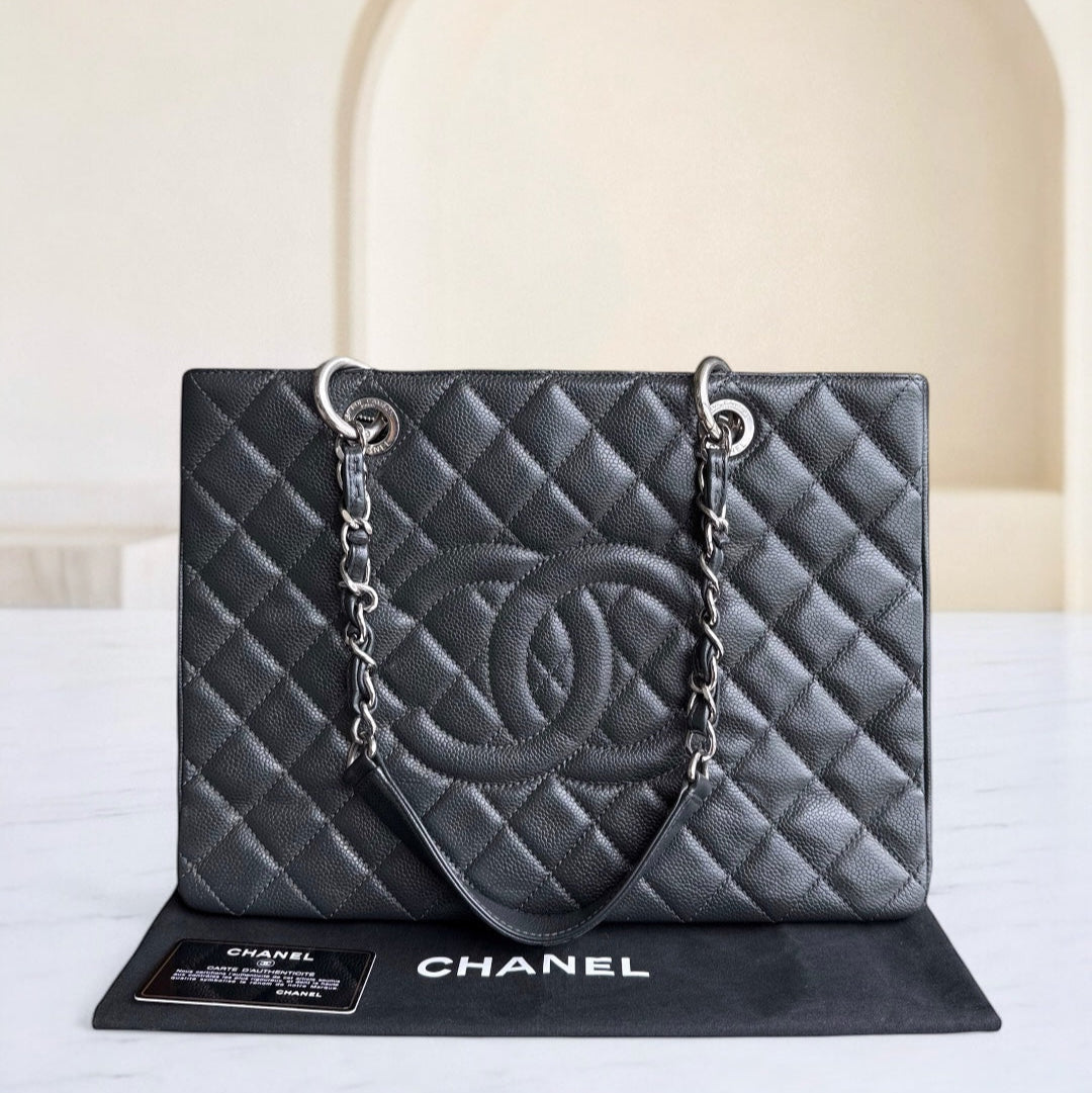 Chanel GST Grand Shopping Tote - Togo/epsom/caviar/clemence/callfskin/cowhide/lambskin Quilted Grained CalBNkin Grey Gray Silver Hardware Series 18