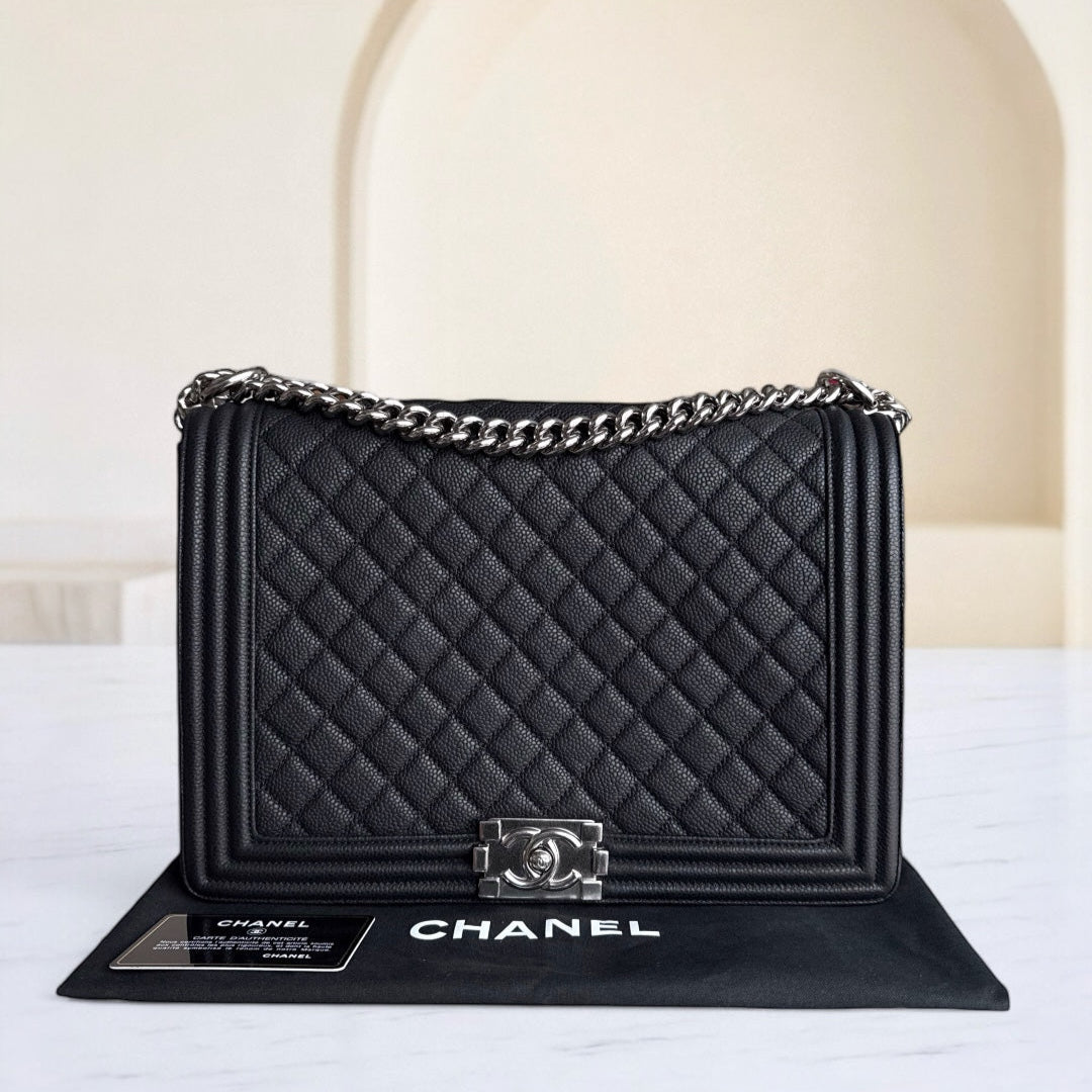 Chanel Boy Large - Togo/epsom/caviar/clemence/callfskin/cowhide/lambskin Quilted Grained CalBNkin Black Silver Hardware Series 17