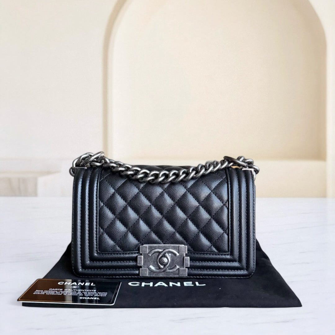 Chanel Boy Small - Togo/epsom/caviar/clemence/callfskin/cowhide/lambskin Quilted Grained CalBNkin Black Ruthenium Silver Hardware Series 26