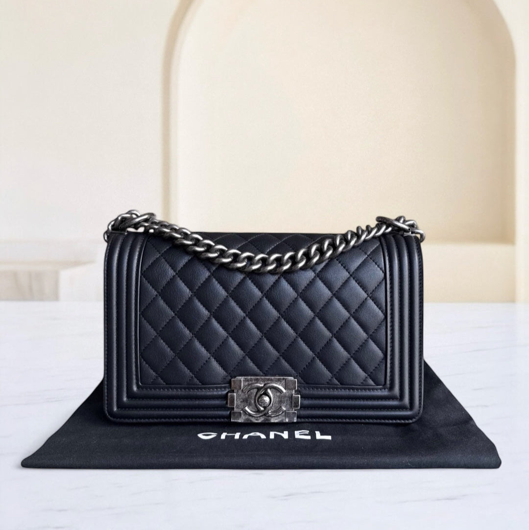 Chanel Boy Medium - 25CM Quilted CalBNkin Black Ruthenium Silver Hardware Series 20