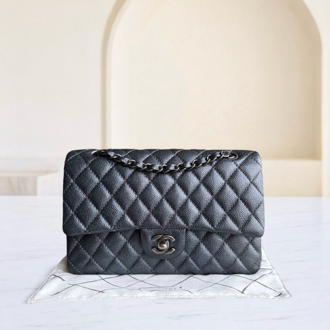 Chanel Classic Flap Medium - Togo/epsom/caviar/clemence/callfskin/cowhide/lambskin Quilted Grained CalBNkin Iridescent Grey Gray Silver Hardware Series 20