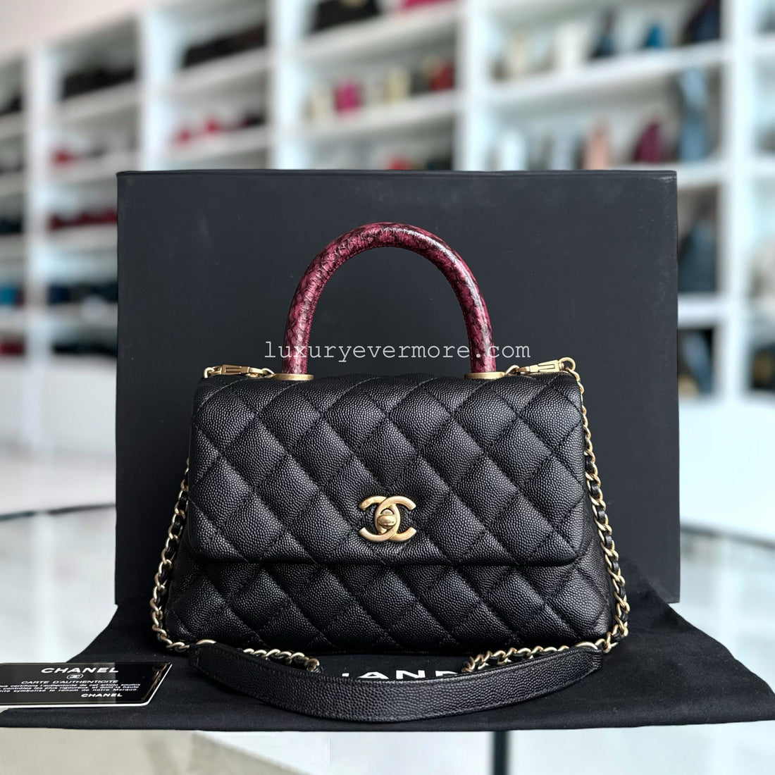 Chanel Coco Handle Small - Togo/epsom/caviar/clemence/callfskin/cowhide/lambskin Quilted Exotic Handle Black Gold Hardware Series 26
