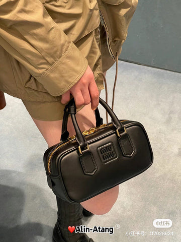 Pearl Street Bags - New Arrivals - 070