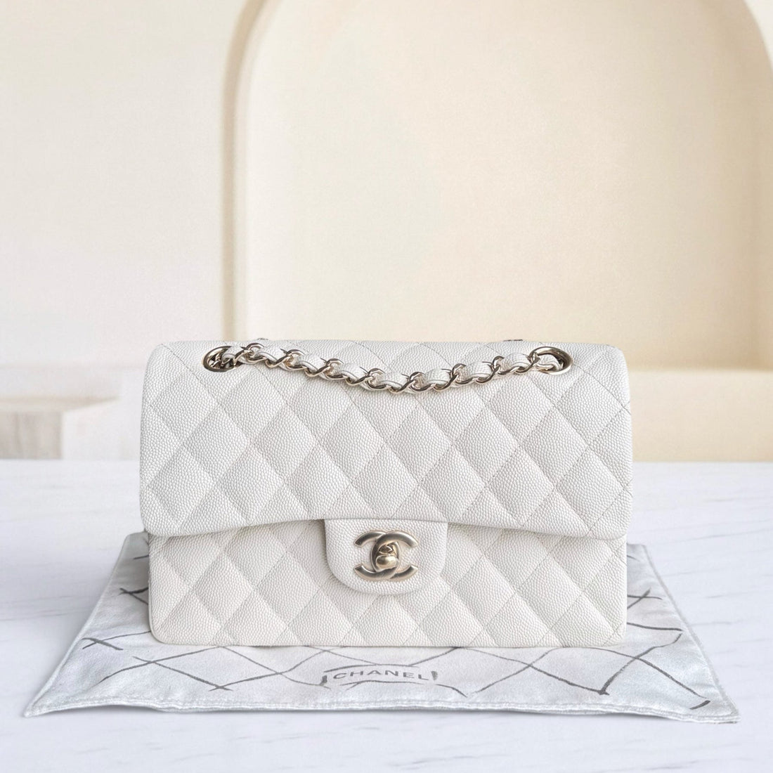 Chanel Classic Flap Small - Togo/epsom/caviar/clemence/callfskin/cowhide/lambskin 23CM Quilted Grained CalBNkin White Light Gold Hardware Microchipped