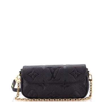 Ivy Wallet on Chain Monogram Empreinte Giant