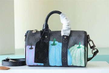 Pearl Street Bags - Louis Vuittons  - 11244