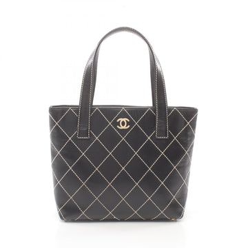 Chanel Wild Stitch Leather Tote Bag A18126