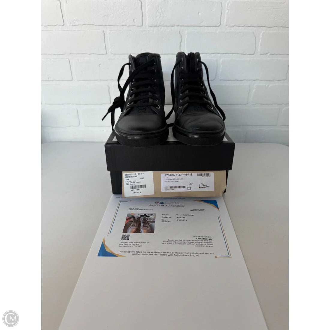 Shoes Luxury Designer By Gucci In Black, Size: 8.5