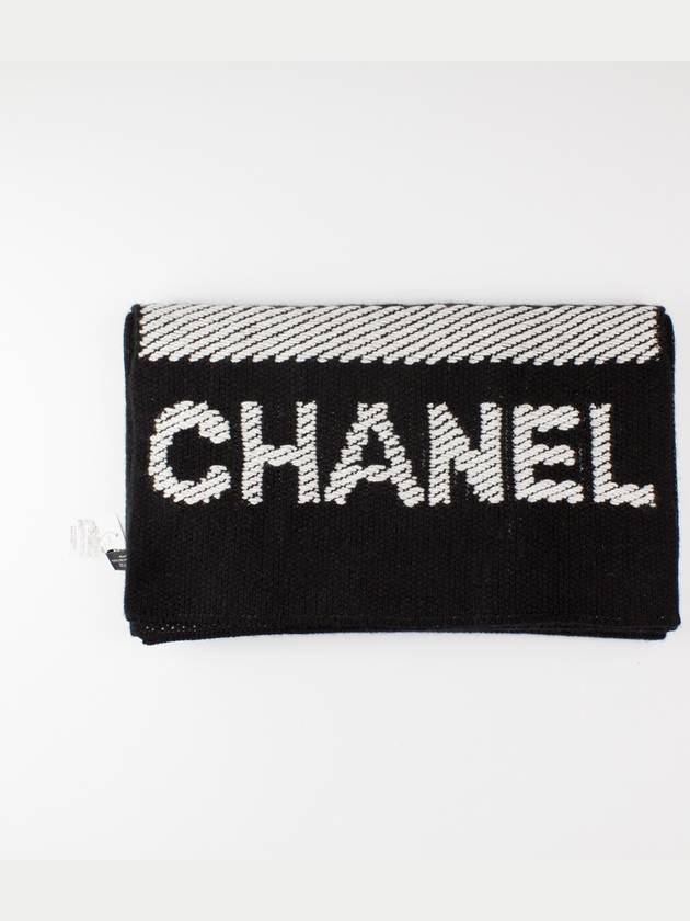 Cashmere Initial Muffler Black Chanel