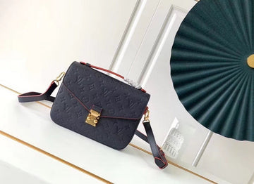 Pearl Street Bags - LV Bags -  2630