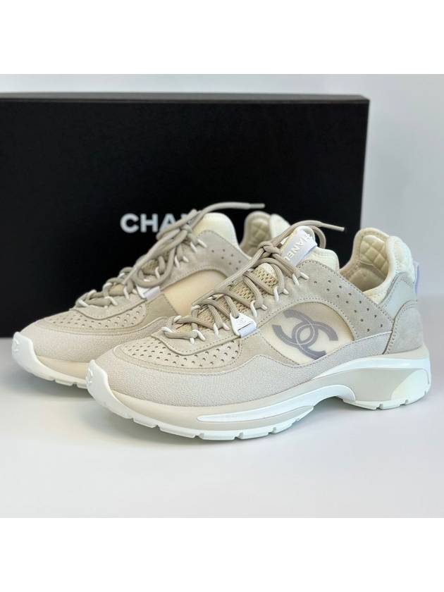 CC Logo  Fabric Suede CalBNkin Mesh Low Top Sneakers White Chanel