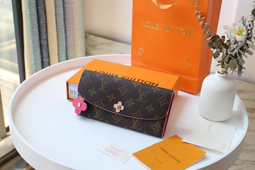 Pearl Street Bags - LV Bags -  2772