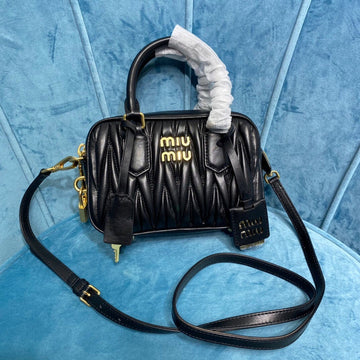 Pearl Street Bags - New Arrivals - 059