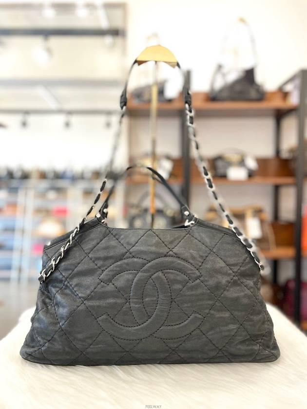 Daol Sangin Branch COCO logo quilted tote and shoulder bag 16th A67041 Status A Chanel