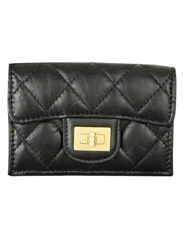 2.55  Tri-Fold CalBNkin Half Wallet Black Chanel