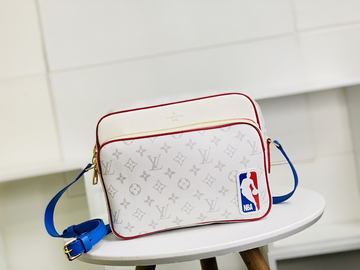 Pearl Street Bags