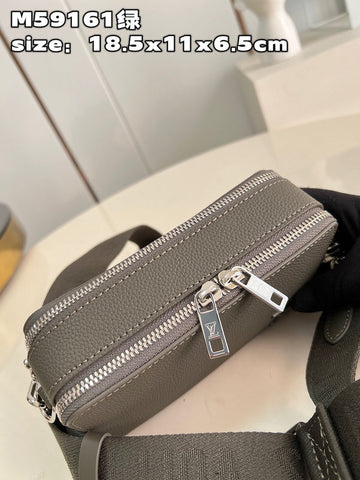 Pearl Street Bags- Louis Vuittons  - 15942