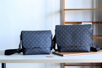 Pearl Street Bags - Louis Vuittons  - 10496