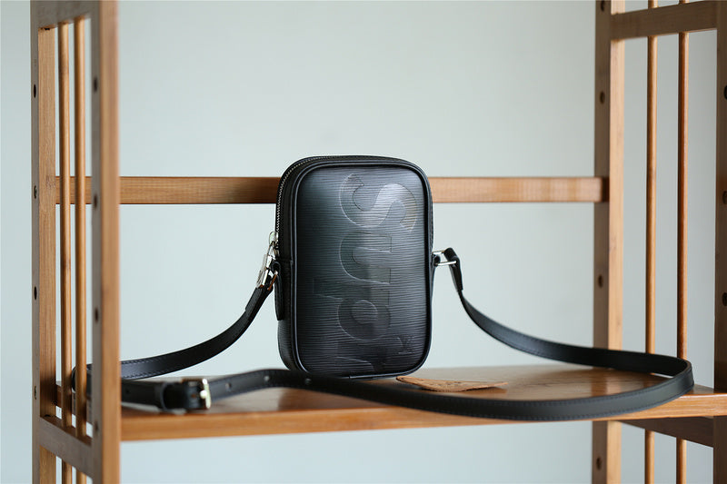 Pearl Street Bags - Louis Vuittons  - 10384
