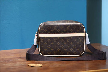 Pearl Street Bags - Louis Vuittons  - 10460