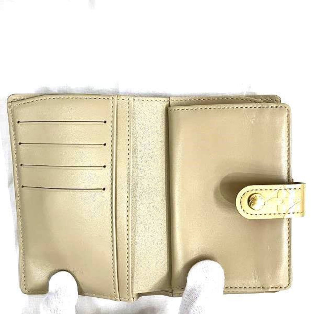 Louis Vuitton  Monogram Vernis Middle Wallet (Bi-Fold)