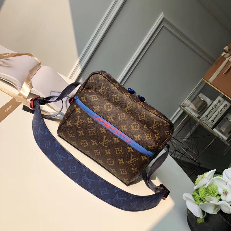 Pearl Street Bags - Louis Vuittons  - 10456